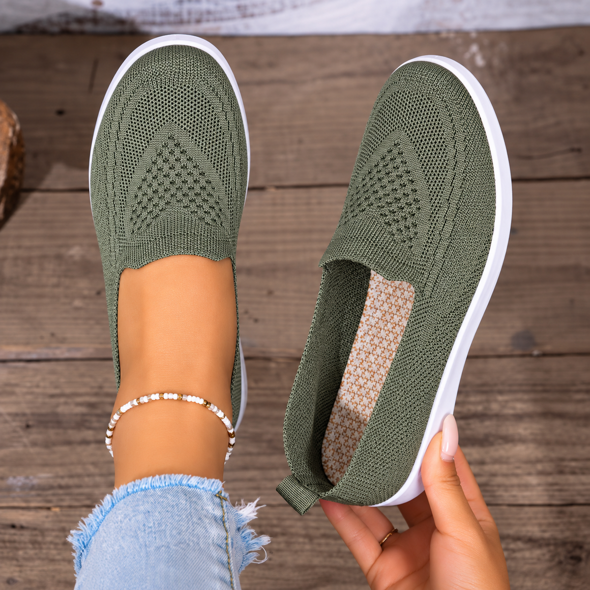 Stylish Lightweight Knit Slip-On Sneakers for Women