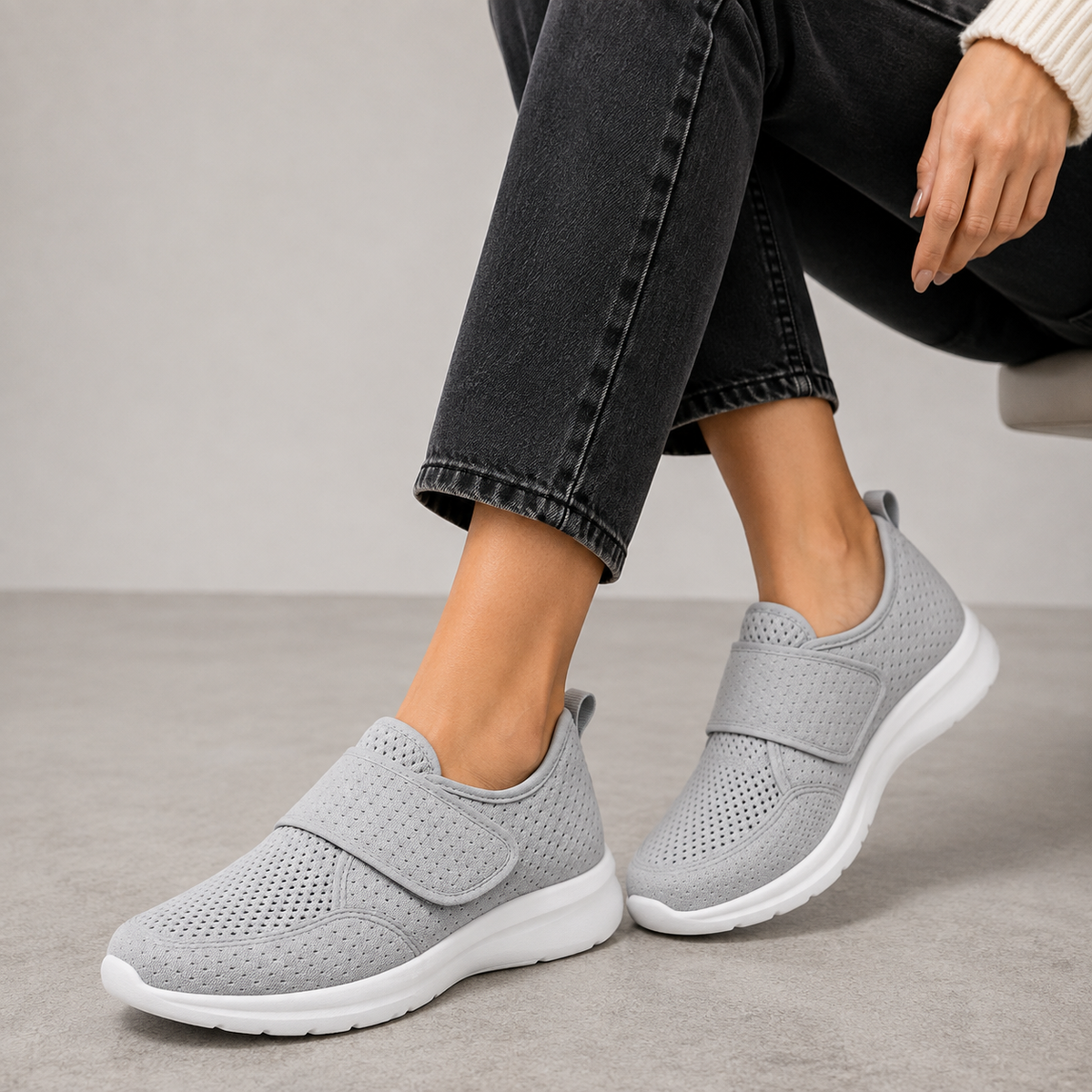 Women’s Wide-Fit Adjustable Walking Sneakers